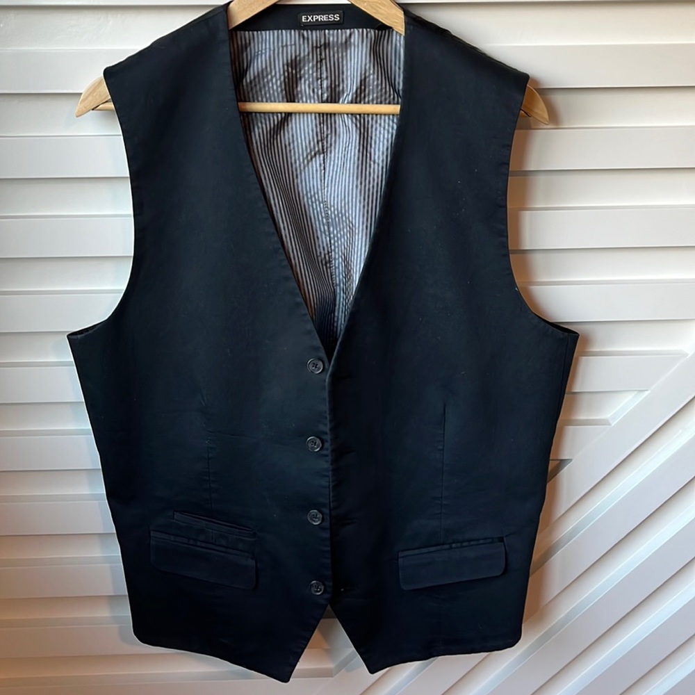Express Vest